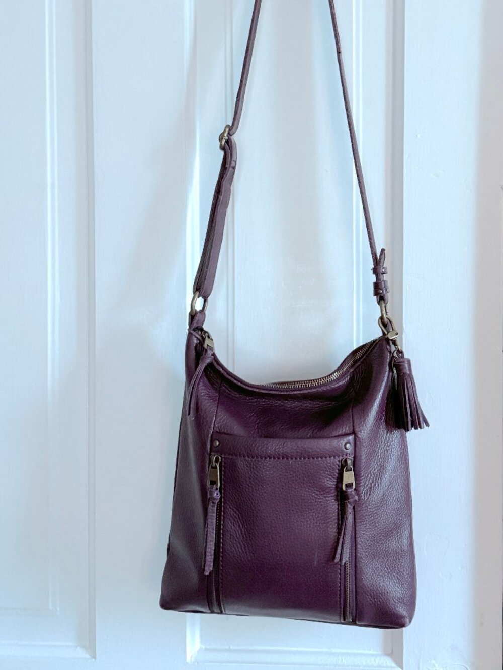 The Sak Plum Purple Ladera Pebbled Leather Crossbody Shoulder Bag Purse
